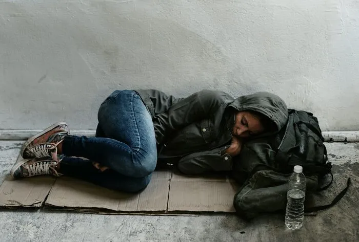 How To Ruin Your Entire Life: 33 Heartbreaking And Sobering Stories Of Wrecked Lives
