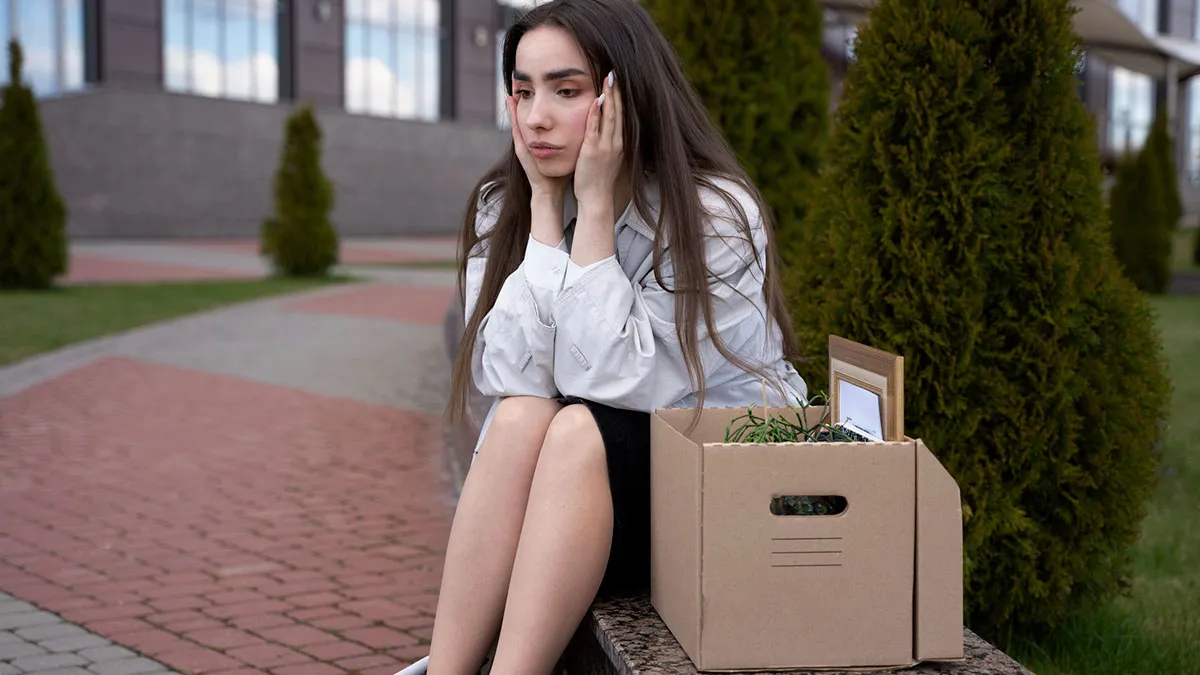 Roommate Lands Dream Job Using Stolen Portfolio, Victim Ruins Her Career With Just One Email 