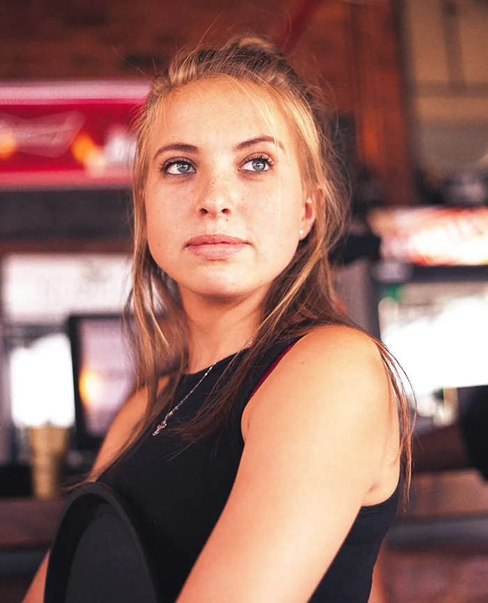 “Joked About Kidnapping Me”: 111 First Date Horror Stories That Might Make You Consider Living In A Convent