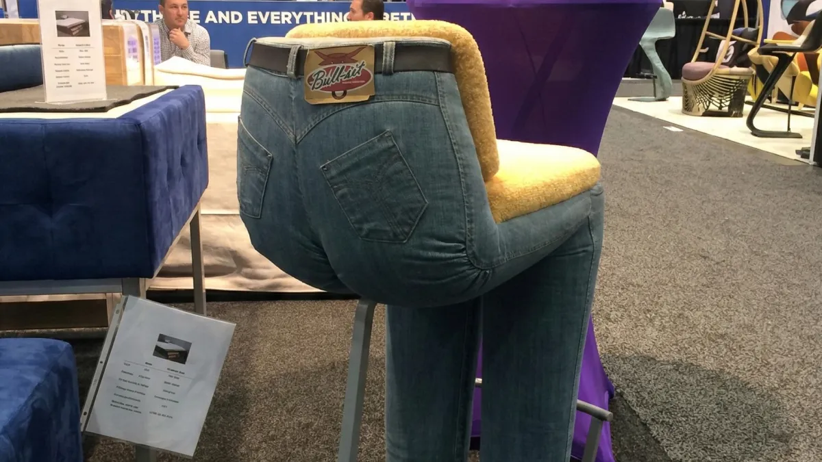 35 Pieces Of Furniture That Are So Awful They’re Actually Funny