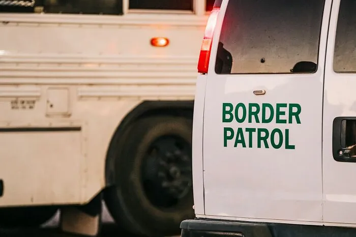 ¿Me engañaste y luego presumiste ante tus amigos? ¡Que te deporten!