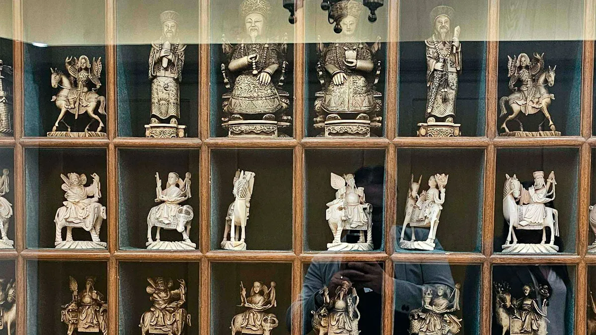 115 Of The Coolest Antique Finds People Have Been Gifted Or Discovered In Their Homes (New Pics)