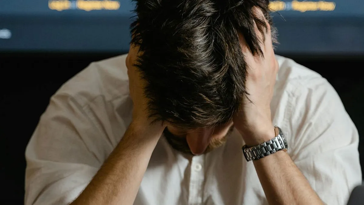 “I Messed Up”: Man Convinced Wife’s Life Would Be Harder Without Him, But It’s The Other Way Around