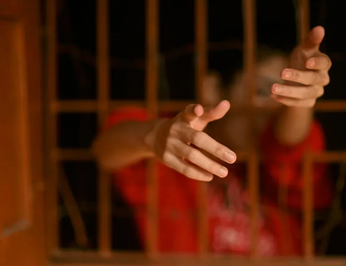 “They Were Arrested”: 63 People Who Have Experienced Living Next To Neighbors From Hell 