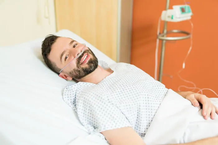 Surgical Staff Reveal 37 Absolutely Unhinged Things Patients Confessed While Under Sedation