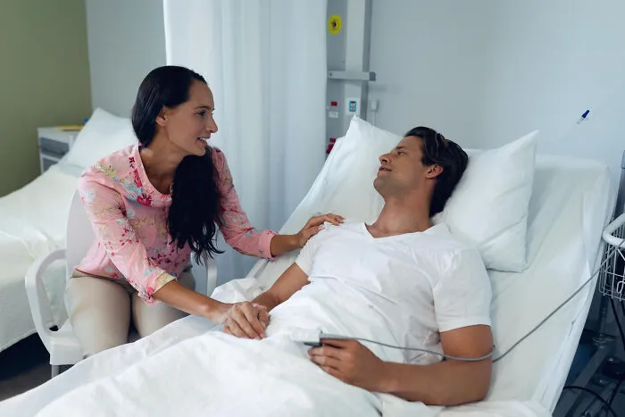 Surgical Staff Reveal 37 Absolutely Unhinged Things Patients Confessed While Under Sedation