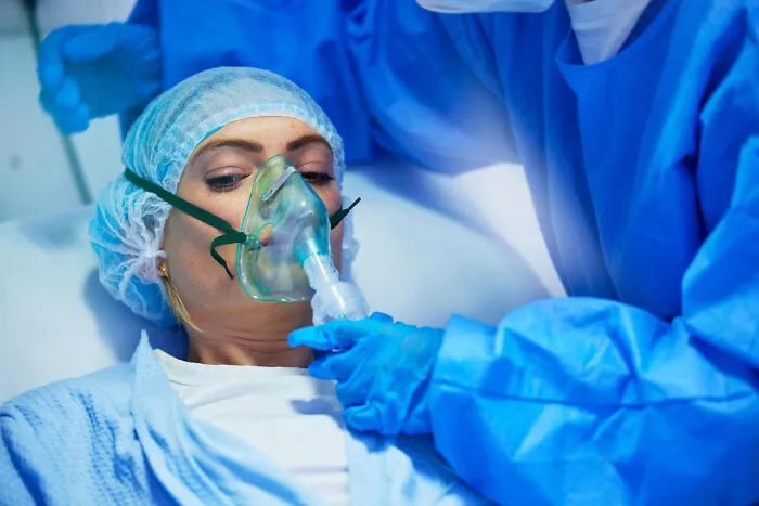 Surgical Staff Reveal 37 Absolutely Unhinged Things Patients Confessed While Under Sedation
