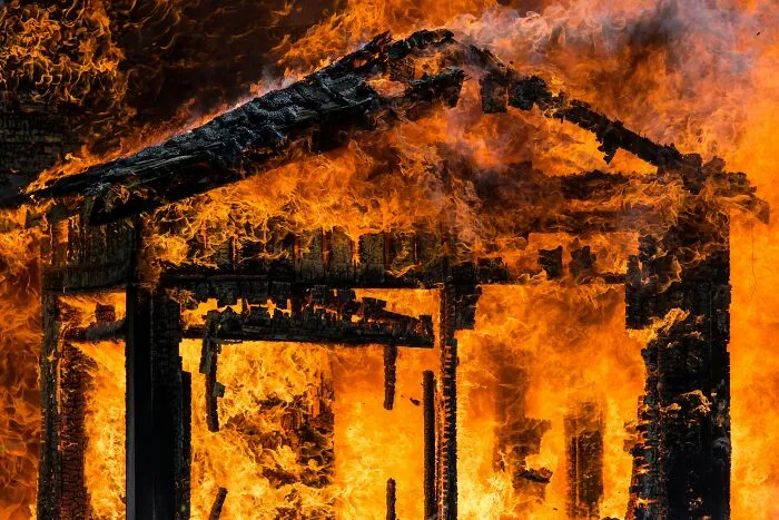 41 Lawyers And Cops Reveal The Dumbest Things People Have Done To Try To Cover Up Their Crimes