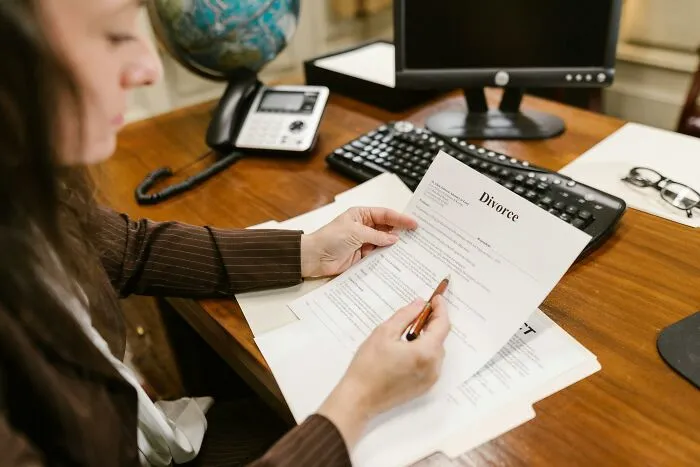 41 Lawyers And Cops Reveal The Dumbest Things People Have Done To Try To Cover Up Their Crimes