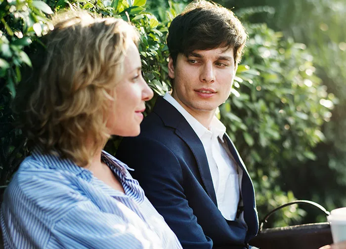 Not To Make You Paranoid, But Here Are 61 Tiny Details That Gave Away A Cheating Partner