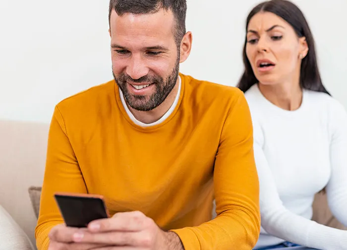 Not To Make You Paranoid, But Here Are 61 Tiny Details That Gave Away A Cheating Partner