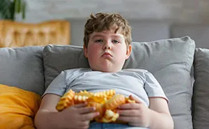 Horrified Mom Begs Social Services To Save Her Obese 9YO Son From Negligent Dad, Gets Nothing