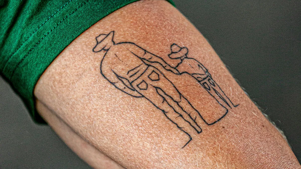 I’ve Seen Countless Tattoos In My Career, Here Are 20 Small Ones With Powerful Meanings