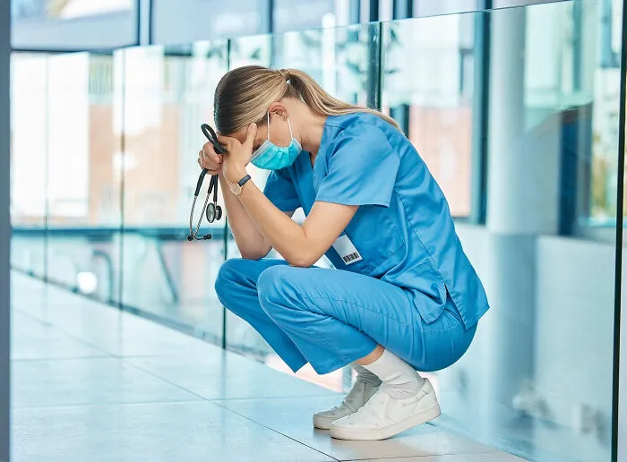 28 Times Doctors And Nurses Encountered Something Truly Revolting