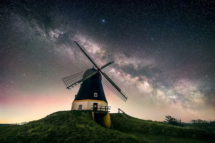 This Photographer Captured 48 Breathtaking Landscapes From Mountains, Coasts, And Night Skies