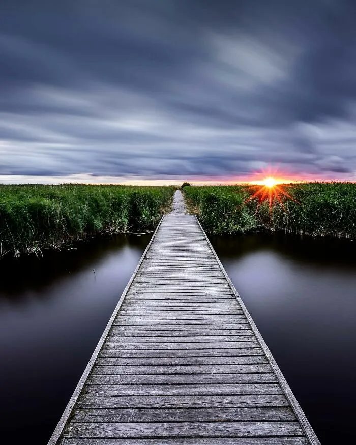 This Photographer Captured 48 Breathtaking Landscapes From Mountains, Coasts, And Night Skies
