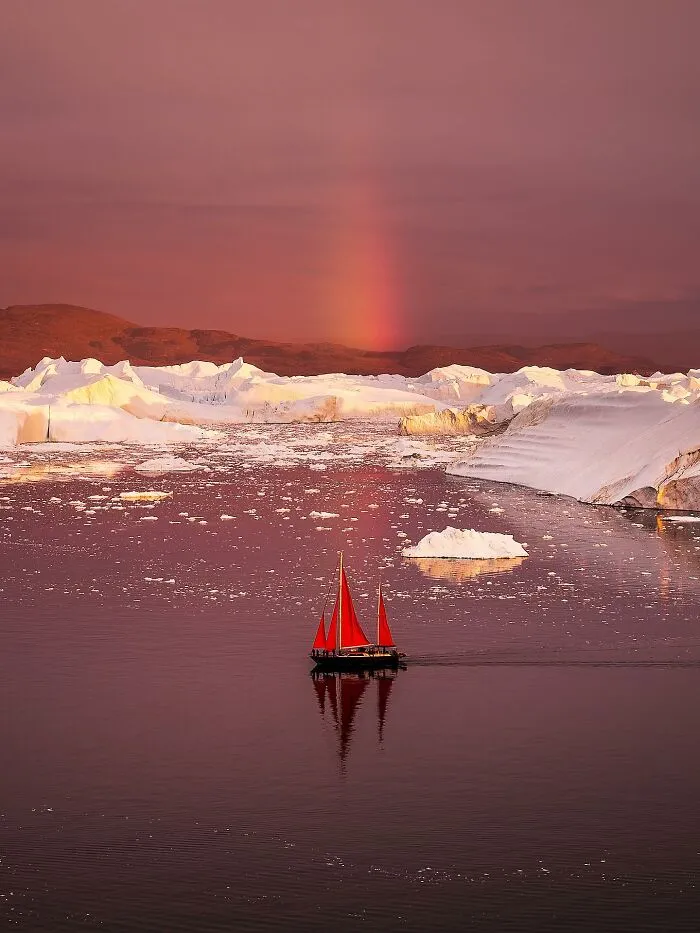 This Photographer Captured 48 Breathtaking Landscapes From Mountains, Coasts, And Night Skies
