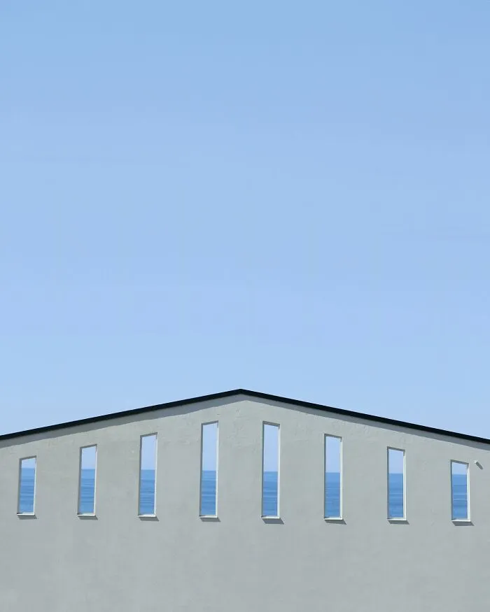 This Photographer Reveals The Power Of Simplicity In 55 Perfectly Composed Scenes