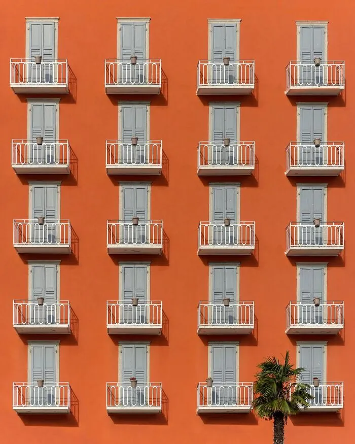 This Photographer Reveals The Power Of Simplicity In 55 Perfectly Composed Scenes