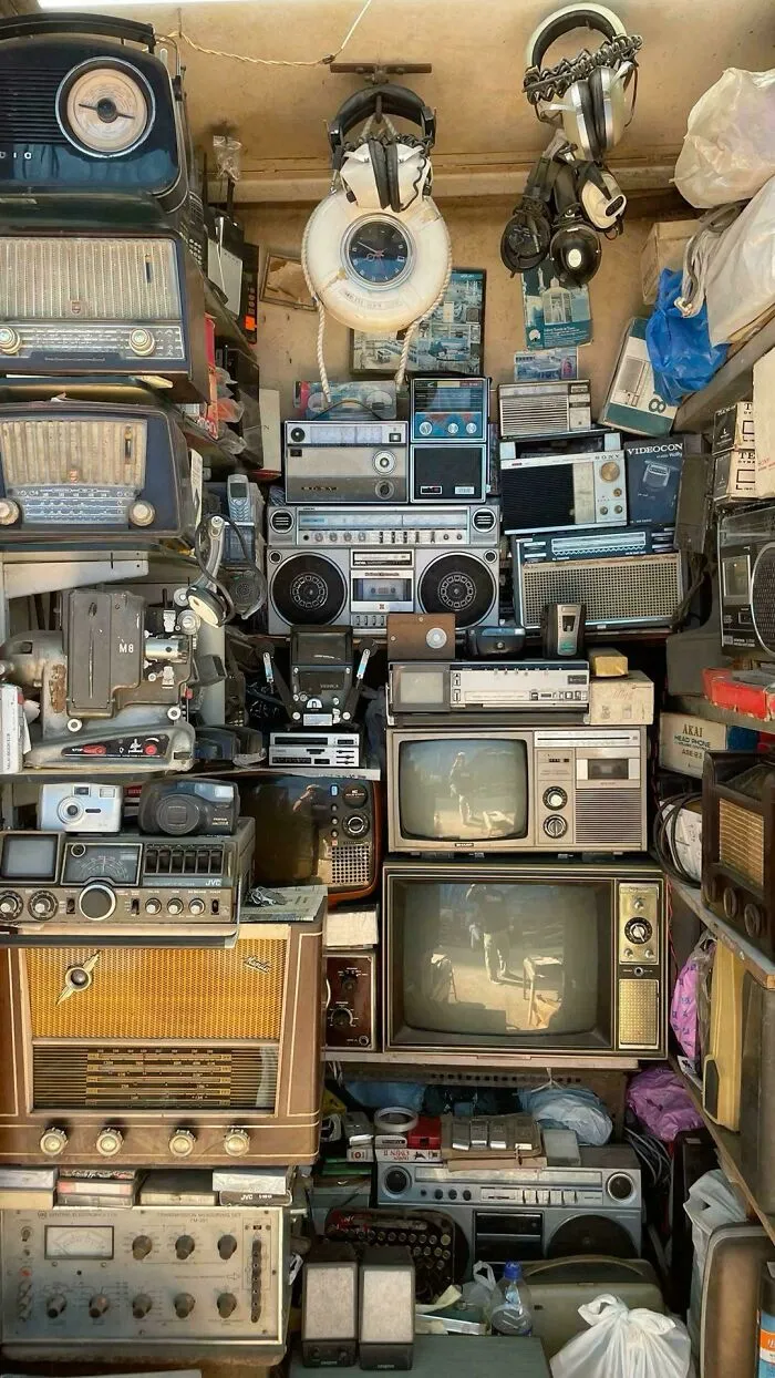 The Museum Of Lost Frequencies 📻