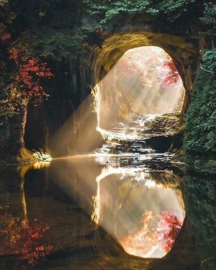 🔥 The Surreal Kameiwa Cave In Chiba, Japan