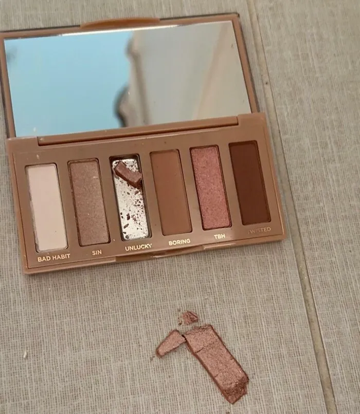 Brand New Eyeshadow Palette Fell, And The Only Shade That Broke Was Called “Unlucky”