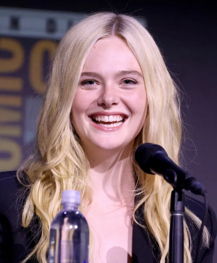 American Actress Elle Fanning, 28