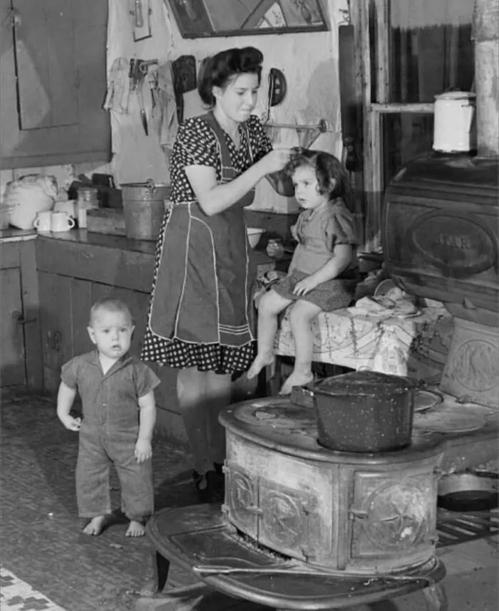 Young Wife Of Poor Potato Farmer Near Van Buren [i.e. St. Agatha], Maine. She Is Eighteen Years Old. 1940