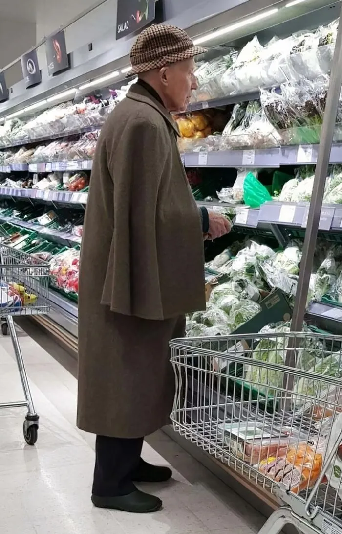 20 Divertidos memes británicos burlándose de ellos mismos