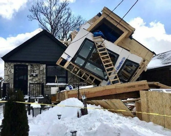 Estaban renovando esta casa y colapsó