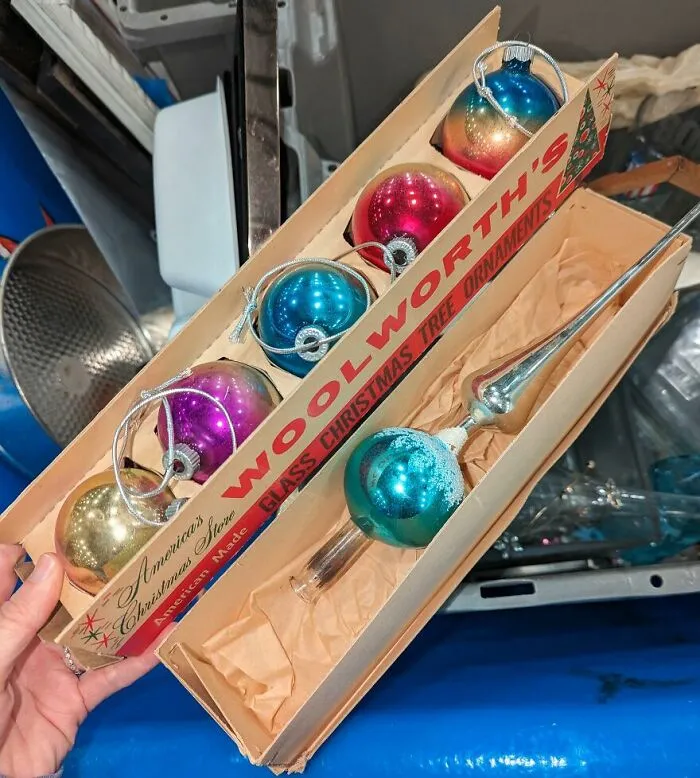 Today's Bins Finds. Love Finding Vintage Christmas