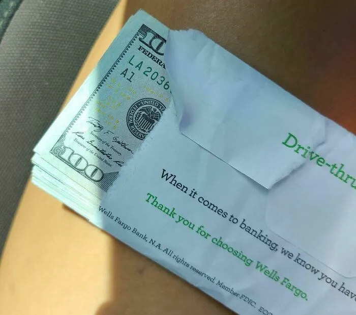 3 Years Ago I Found 2k Cash In A Sealed Envelope In A Dirty Jacket