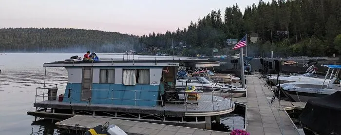 Inherited Houseboat - I Know Nothing About Boats