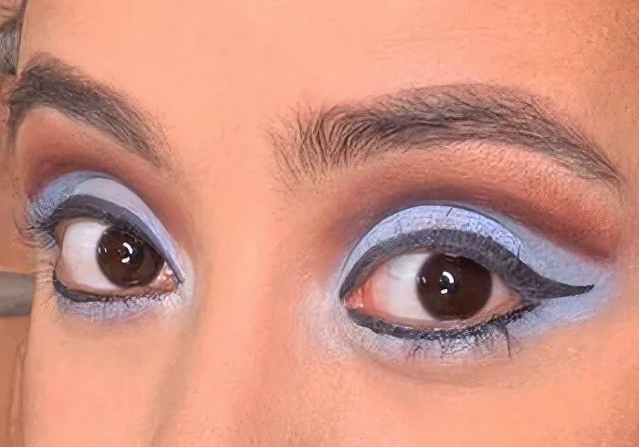 Mi amiga tomó un curso de maquillaje. Este es el maquillaje que su profesora sugirió y que ella recreó.