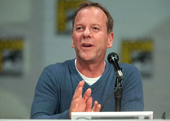 “He Told His Wife To Shut Up”: 43 Celebs Who Acted Like Jerks In Public Places