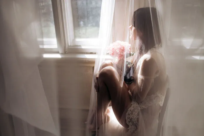 41 Times Wedding Guests Spotted Red Flags So Big They Could See Them From The Altar