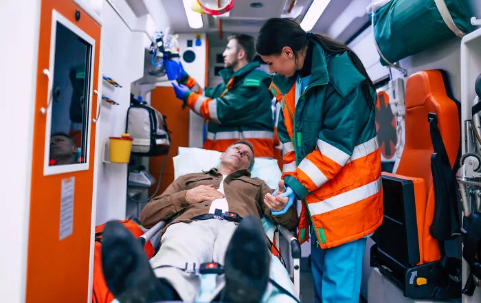28 Times Doctors And Nurses Encountered Something Truly Revolting