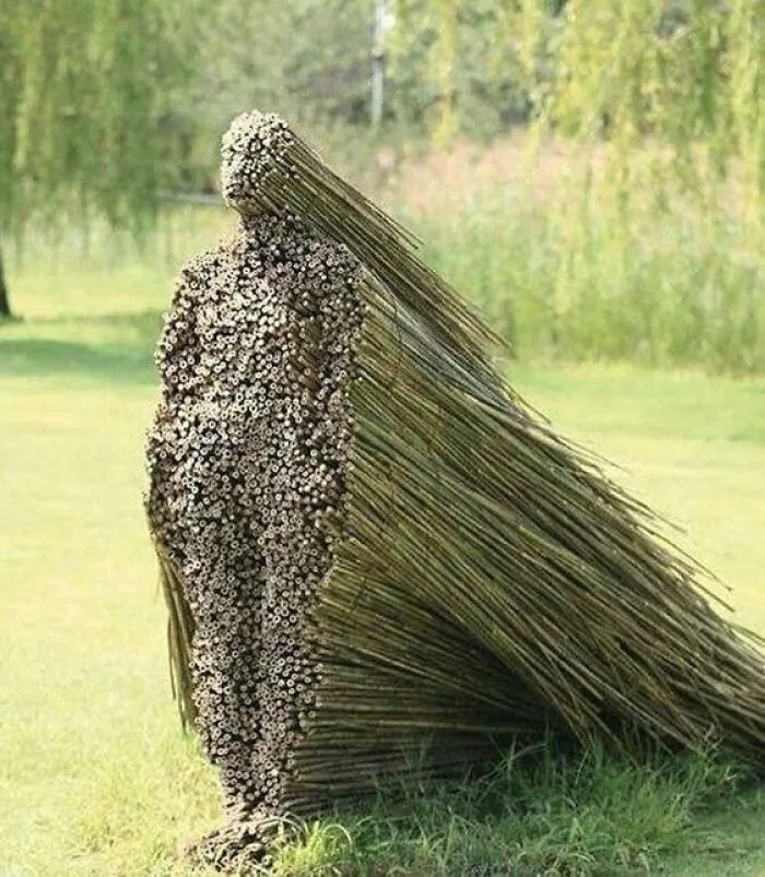 "A Place For Weird People By Weird People": 86 Pictures That Raise More Questions Than Answers (New Pics)