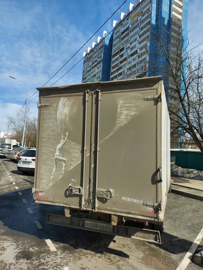 Owners Of Dirty Trucks Find Their Cars “Vandalized” By This Artist, And Your Vehicle May Be Next (40 New Pics)