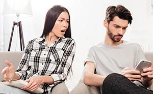 Man Moves Out After Suspicion About Wife’s Affair, Comes Back To Find Bedroom Twist He Won’t Forget