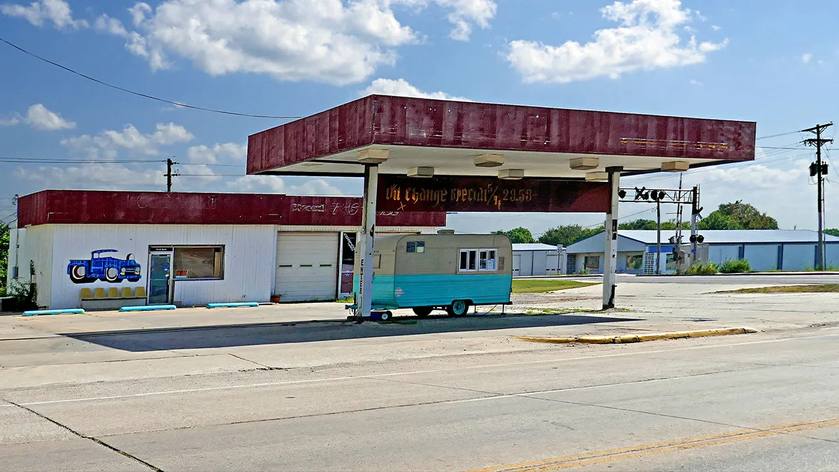 People Share 45 Places In The US They Would Never Want To Visit Again