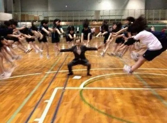 49 Photos So Wrong They're Almost Right: A Collection Of Truly Cursed Images