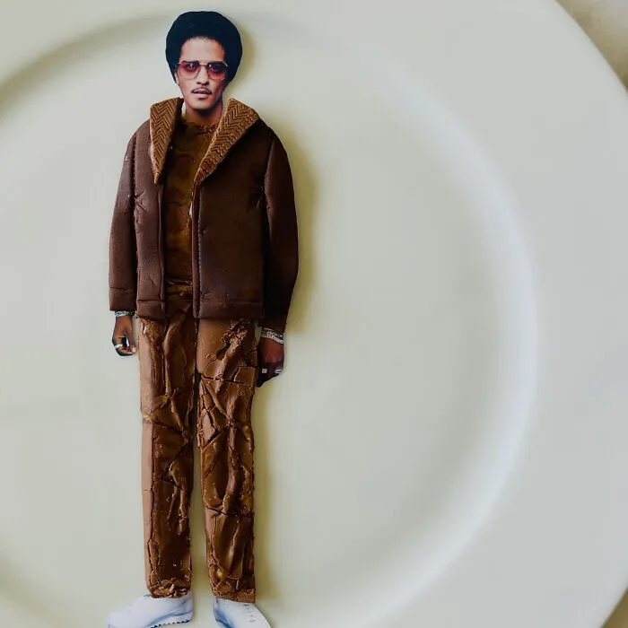Bruno Mars Bar