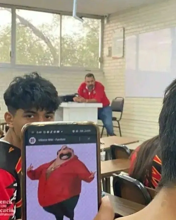 40 Random Images That Make Absolutely No Sense But Are Still Funny