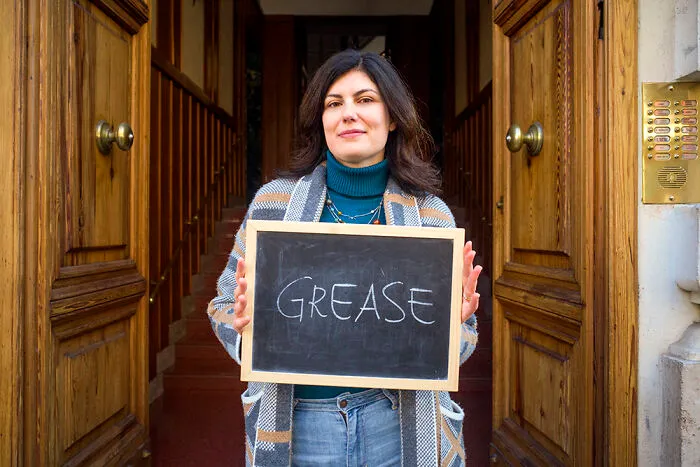 Alessia, "Grease"
