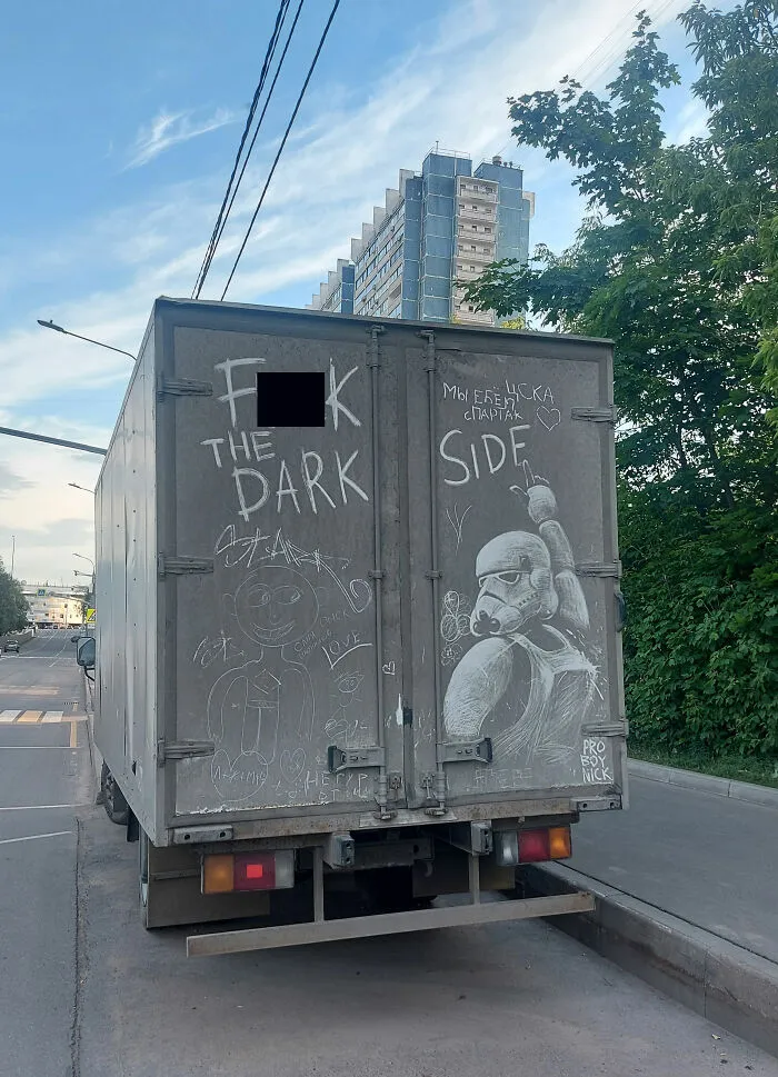 Owners Of Dirty Trucks Find Their Cars “Vandalized” By This Artist, And Your Vehicle May Be Next (40 New Pics)