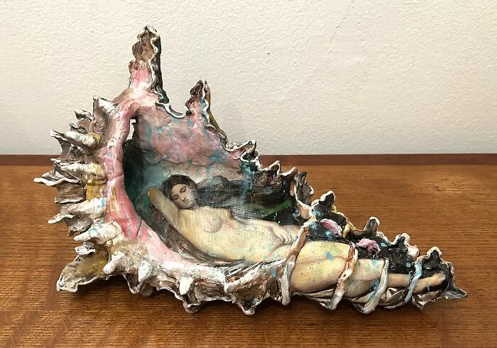 Shell Venus (White)