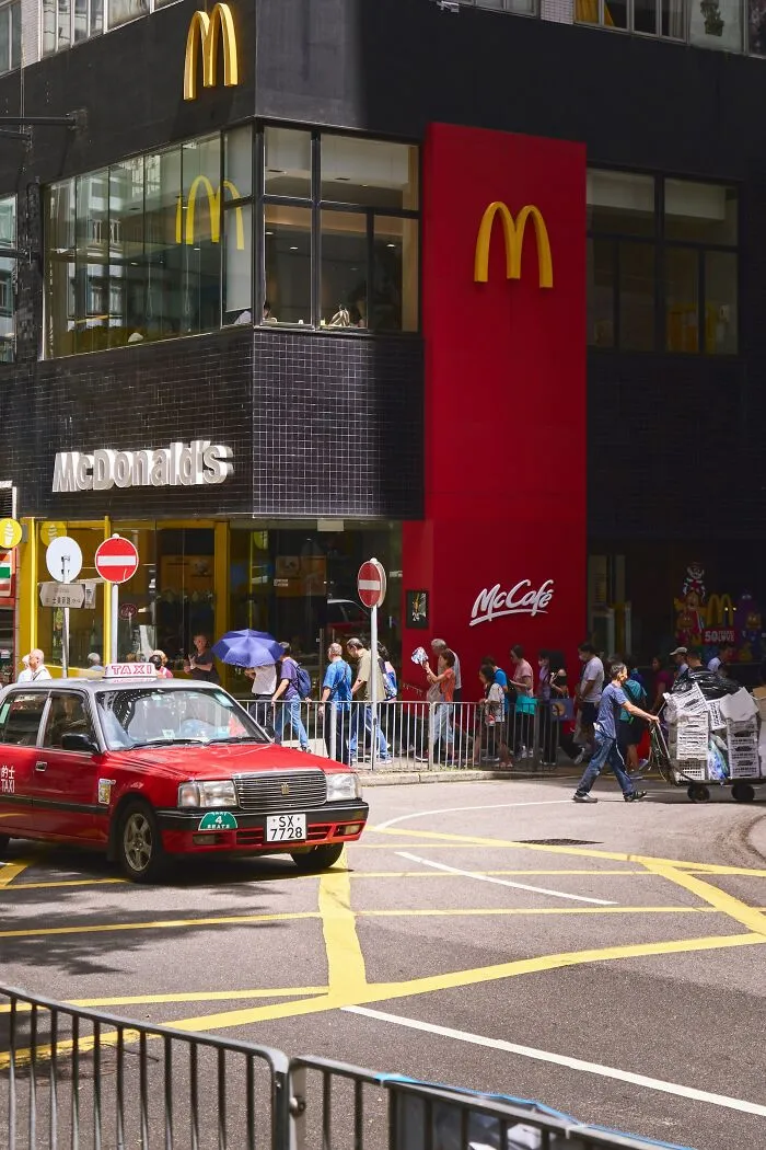“I Called His Bluff”: 41 People Rage Quit Their Jobs And Share What Happened Next