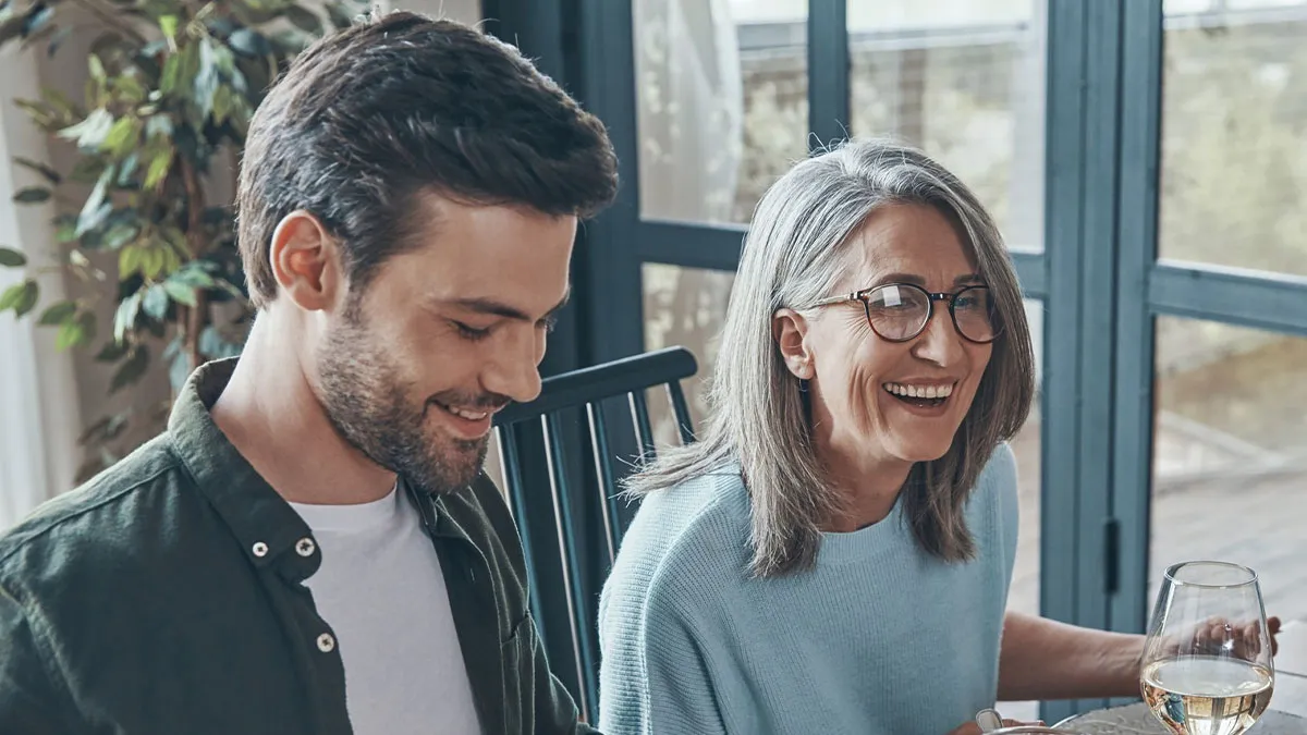Mom Calls It A Joke After Taking Son’s GF’s Seat At Dinner, GF Walks Out And Tension Follows