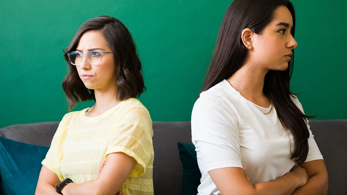 Woman Flabbergasted When Sister Wants To Stay At Her Airbnb During Peak Season For Free And Asks To Get Paid